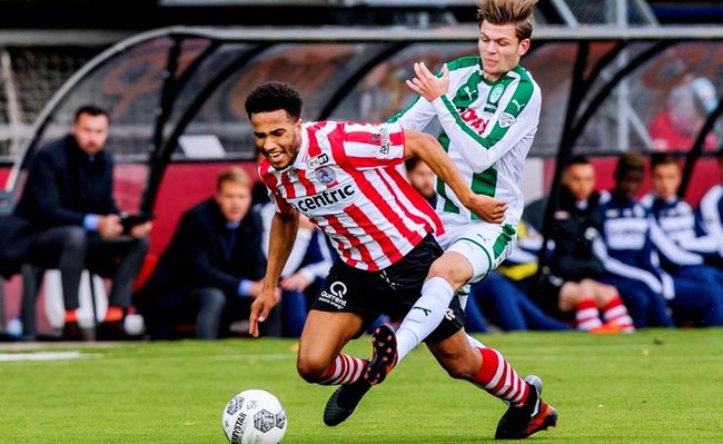 强调韧性与 强调韧性与